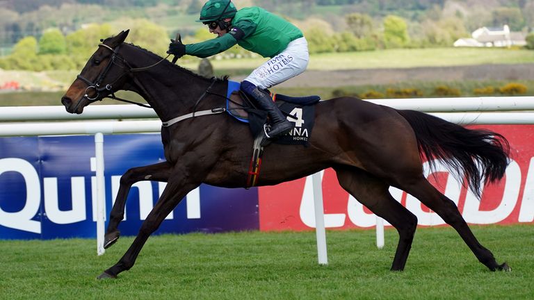 Impaire Et Passe and Paul Townend pull clear to win at Punchestown