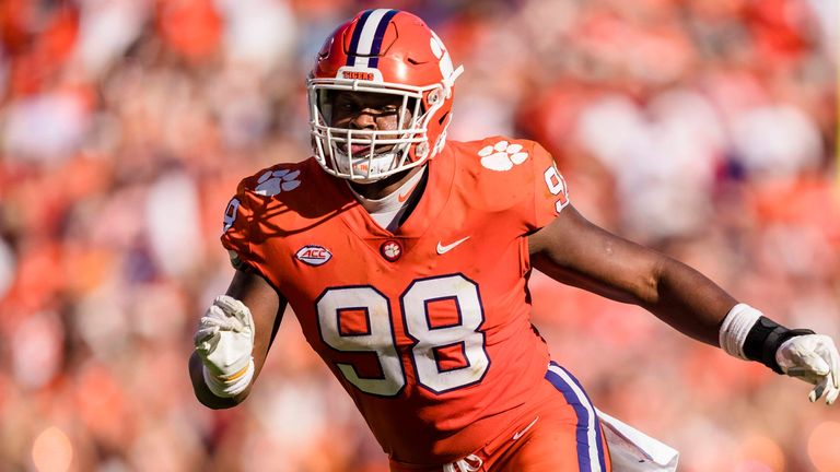 Clemson defensive end Myles Murphy