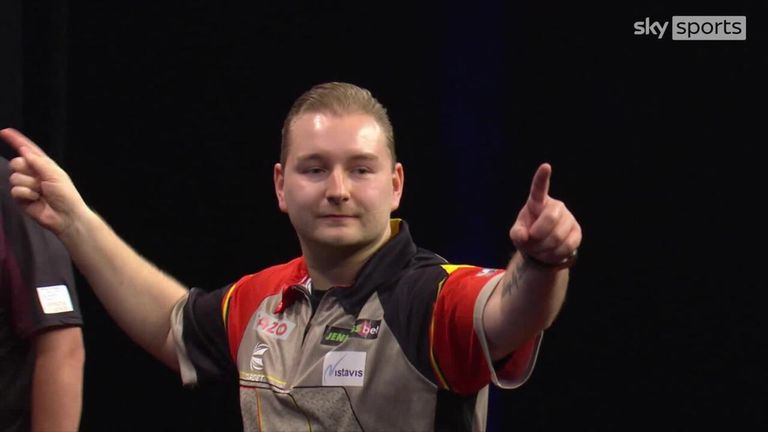 Dimitri Van den Bergh hit this sensational finish on the way to beating Michael Smith in their quarter-final match