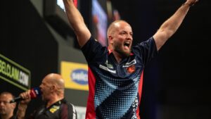 Read more about the article World Cup of Darts: France and Denmark caused seismic shocks on opening night in Frankfurt | Darts News