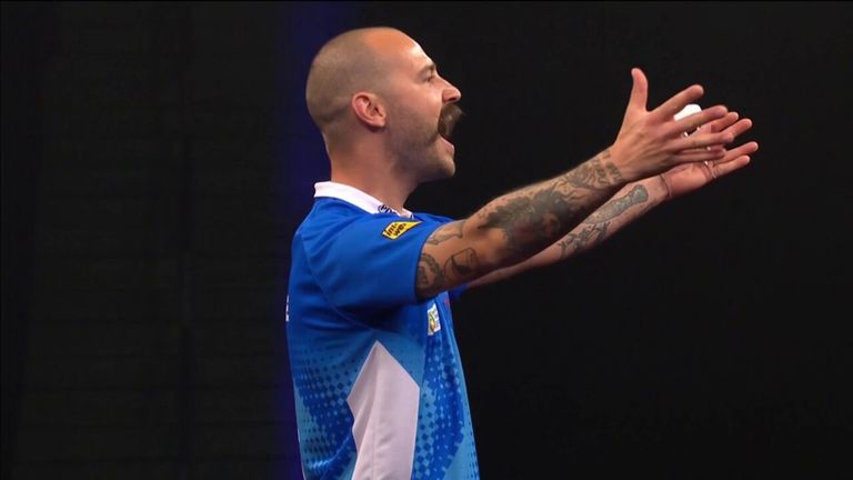 Italy edged past Switzerland to secure their first win at the World Cup of Darts