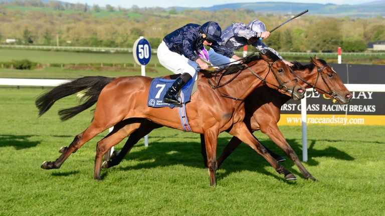 Emily Dickinson and Ryan Moore (near) win the Race & Stay Fillies Maiden at Naas