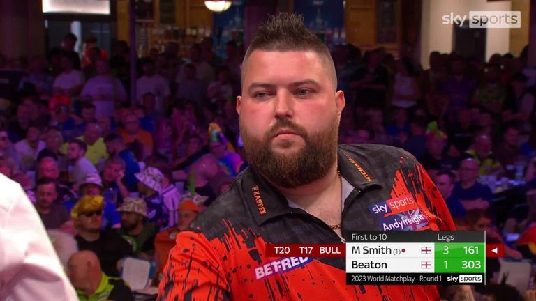 Michael Smith produced a moment of magic during his victory over Steve Beaton