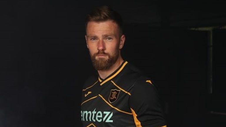 Michael Devlin has joined Livingston for the new season