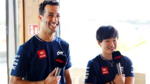 Read more about the article Daniel Ricciardo, Yuki Tsunoda staying at AlphaTauri for F1 2024 as Liam Lawson misses out on race seat