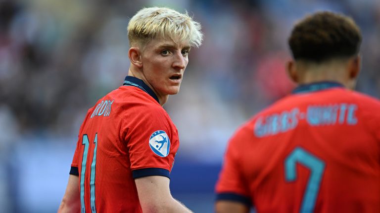 England&#39;s Anthony Gordon looks on during the Euro 2023 U21 Championship semifinal soccer match between Israel and England at the Batumi Arena stadium in Batumi, Georgia, Wednesday, July 5, 2023.(AP Photo/Tamuna Kulumbegashvili)