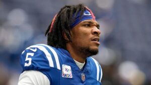 Read more about the article Anthony Richardson: Indianapolis Colts rookie quarterback expected to miss at least four weeks due to shoulder injury | NFL News