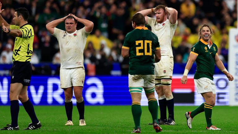 England players looked dejected as the match ended 15-16 to South Africa