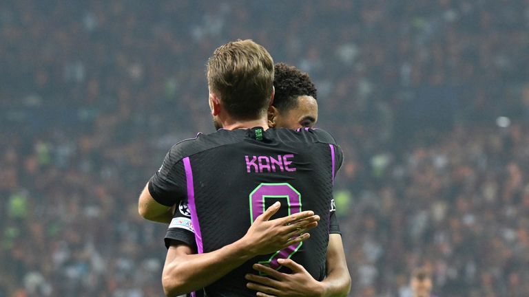 Harry Kane netted Bayern Munich&#39;s second as they eventually beat Galatasaray 3-1 in Turkey