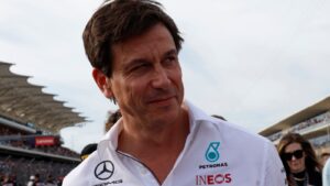 Read more about the article Toto Wolff says Mercedes will risk Lewis Hamilton disqualification repeat to compete for race wins