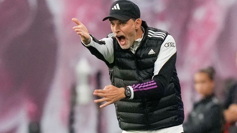 Bayern&#39;s head coach Thomas Tuchel reacts during the German Bundesliga soccer match between Leipzig and Bayern Munich, at the Red Bull Arena stadium in Leipzig, Germany, Saturday, Sept. 30, 2023. (AP Photo/Matthias Schrader)