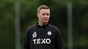 Read more about the article Hibernian vs Aberdeen: Barry Robson urges Dons to take League Cup chance | Football News