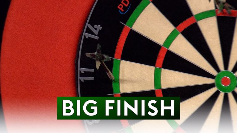 A brilliant 142 checkout was the highlight of Humphries' victory against Wade