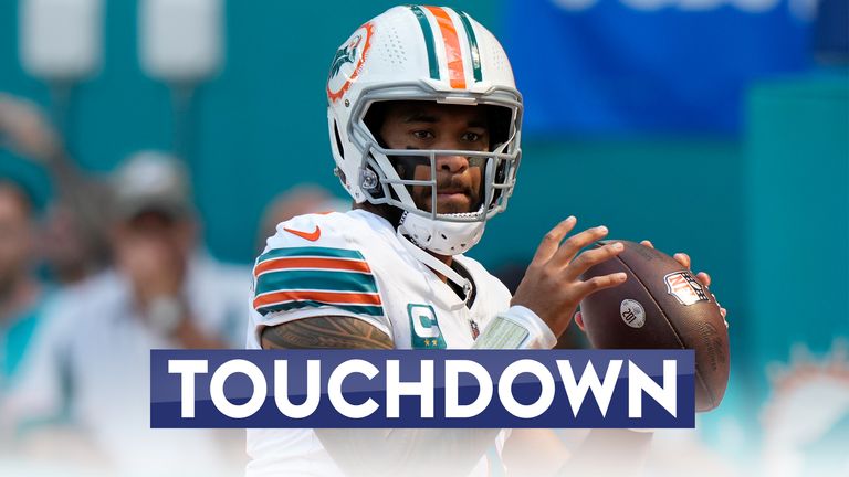 Miami Dolphins quarterback Tua Tagovailoa and wide receiver Tyreek Hill combine for big-time score