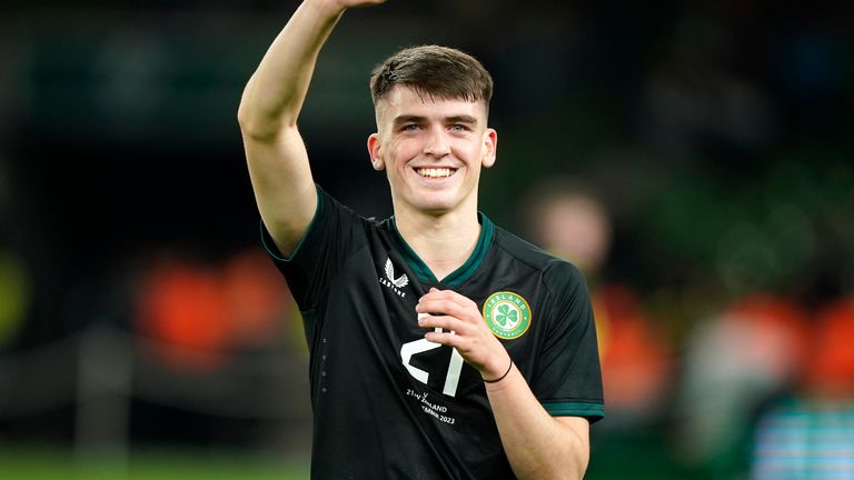 Republic of Ireland&#39;s Andrew Moran applauds the fans