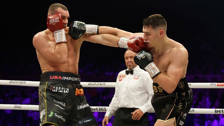 BEN SHALOM BOXXER BOURNEMOUTH FIGHT NIGHT.10/12/2023 BIC, BOURNEMOUTH.PIC LAWRENCE LUSTIG/BOXXER.(PICS FREE FOR EDITORIAL USE ONLY).WBO WORLD CRUISERWEIGHT CHAMPIONSHIP.CHRIS BILLAM-SMITH v MATEUSZ MASTERNAK