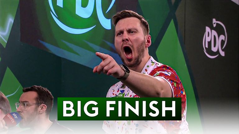 Hempel took out this incredible 151 checkout to keep himself in the match against Van den Bergh