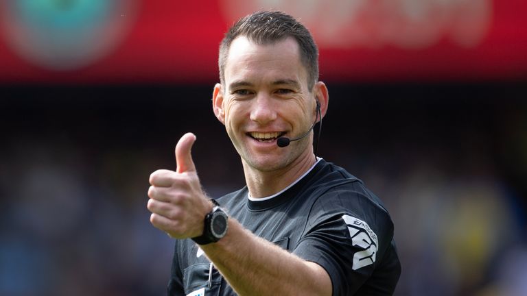 SHEFFIELD, ENGLAND - AUGUST 27: Referee Jarred Gillett during the Premier League match between Sheffield United and Manchester City at Bramall Lane on August 27, 2023 in Sheffield, England. (Photo by Visionhaus/Getty Images) *** Local Caption *** Jarred Gillett