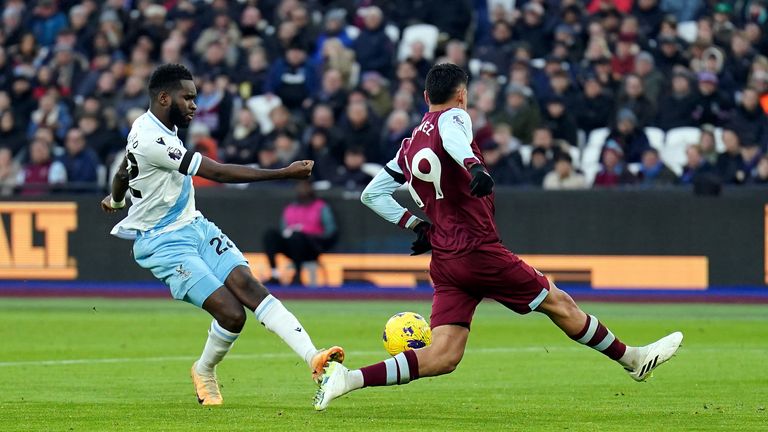 Odsonne Edouard scores the equaliser for Crystal Palace