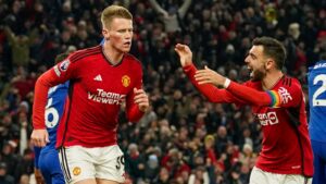 Read more about the article Man Utd 2-1 Chelsea: Erik ten Hag says it never felt like a crisis at Old Trafford as Mauricio Pochettino says his Blues side were tired | Football News