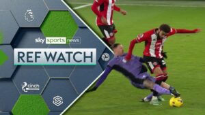 Read more about the article Ref Watch: Was Chris Wilder right to bemoan Darwin Nunez’s challenge? | Video | Watch TV Show