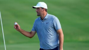 Read more about the article Scottie Scheffler moves ahead at PGA Tour’s The Sentry, Tyrrell Hatton fires 62 to climb into contention | Golf News