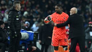 Read more about the article AC Milan leave pitch after goalkeeper Mike Maignan reports racist abuse in away match at Udinese | Football News