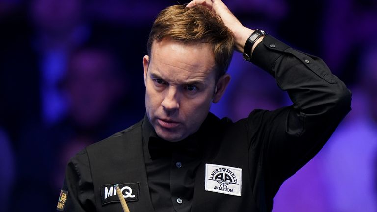 Ali Carter won &#163;100,000 for his runner-up finish 