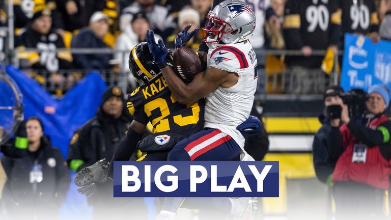 New England Patriots wide receiver JuJu Smith-Schuster (7) catches a pass in front of Pittsburgh Steelers safety Damontae Kazee (23) during an NFL football game, Thursday, Dec. 7, 2023, in Pittsburgh. (AP Photo/Matt Durisko)


