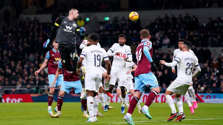 Arijanet Muric looked to force a Burnley equaliser