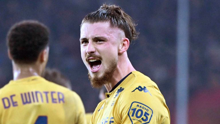 Genoa&#39;s Radu Dragusin celebrates after scoring their side&#39;s first goal of the game during the Serie A soccer match between Genoa and Inter at the Luigi Ferraris stadium in Genoa, Italy, Friday Dec. 29, 2023. (Tano Pecoraro/LaPresse via AP)