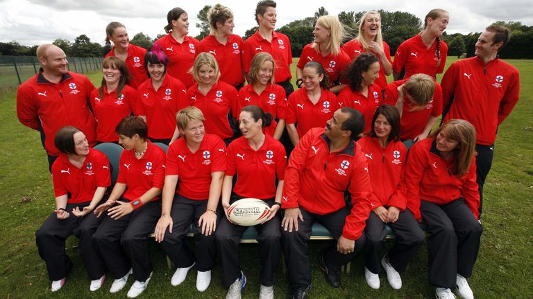 England Womens headshot.......16/07/07..Copyright - Simon Wilkinson - 07811 267706 ..England Womens team official team group:.BACK ROWL to R: Rachel Twibell, Andrea Dobson, Sarah Harrison, Debbie Hodgkinson, Dani Titterington, Aimee Bradshaw, Rachel Twibell, .MIDDLE ROW: Neil Gregg (assistnat coach), Vicky Molyneux, Emma Slowe, Sue Cochrane, Lindsay Anfield, Michelle Greenwood, Chris Ovenden, Beth Sutcliffe, Paul Jones (physio).FRONT ROW: Claire Hall, Dani Bose, Gemma Walsh, Natalie Gilmour, Joe