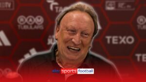 Read more about the article Warnock: It is possible to split the Old Firm