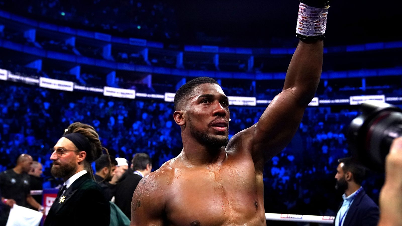 Read more about the article Anthony Joshua vs Francis Ngannou: AJ must ‘treat him with the respect,’ says new trainer Ben Davison | Boxing News