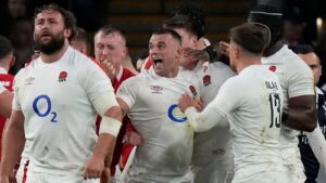 Read more about the article Steve Borthwick: England a side that stays in the fight | ‘I didn’t hear Twickenham crowd discontent’ | Rugby Union News