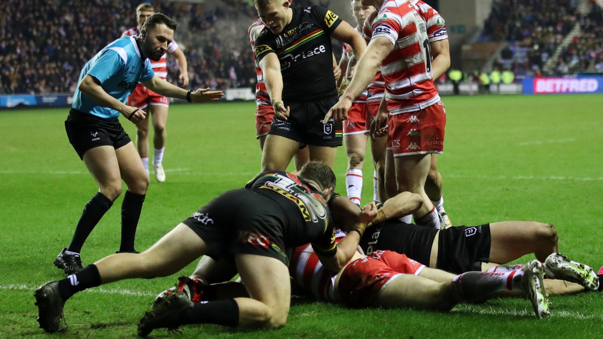 Read more about the article Wigan snatch dramatic World Club Challenge win over Penrith