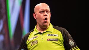 Read more about the article Premier League Darts: Michael van Gerwen snatches victory from Luke Littler on Night Two in Berlin | Darts News