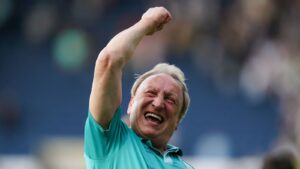 Read more about the article Neil Warnock: Aberdeen set to appoint former Sheffield United and Huddersfield boss as interim manager | Football News