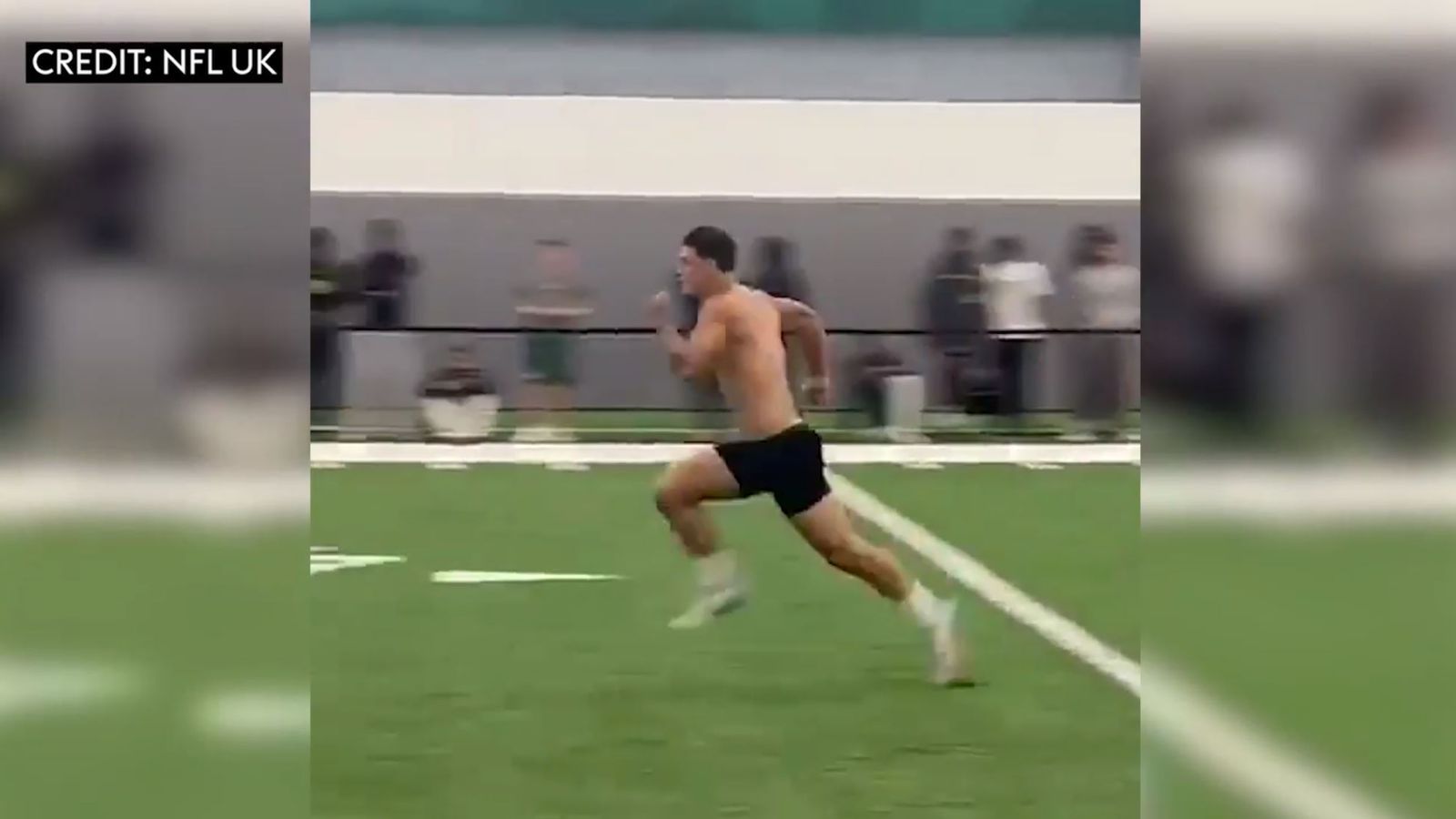 Read more about the article Rees-Zammit shows off speed in sprint test for NFL scouts