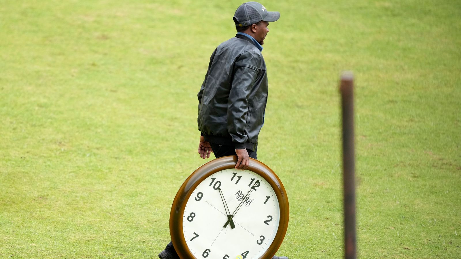 Read more about the article Stop clocks to become permanent in white-ball cricket from 2024 Men’s T20 World Cup | Cricket News