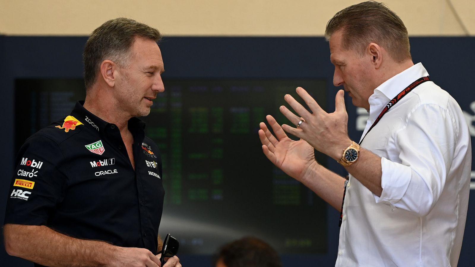 You are currently viewing Christian Horner responds after Jos Verstappen reiterates ‘bad’ if Red Bull F1 team principal stays | F1 News