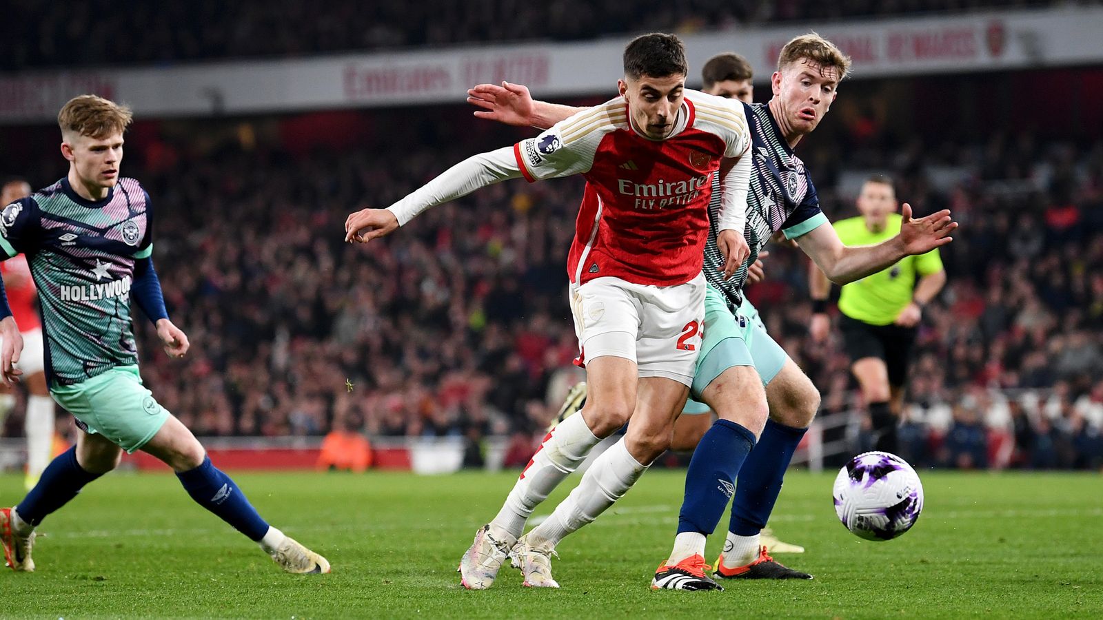 Read more about the article Kai Havertz: Brentford boss Thomas Frank believes Arsenal attacker should have been sent off before scoring winner | Football News