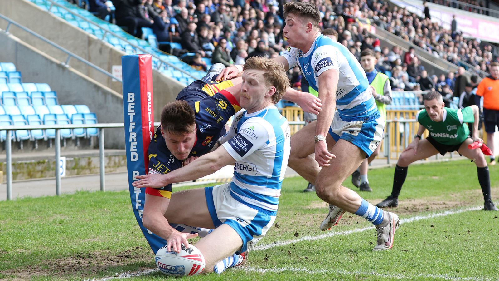 You are currently viewing Challenge Cup: Catalans Dragons beat Halifax Panthers 40-4 to coast into quarter-finals | Rugby League News