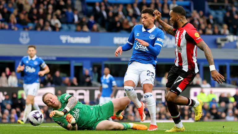 Jordan Pickford denies Ivan Toney