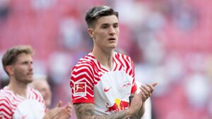 Read more about the article Benjamin Sesko: Arsenal and Tottenham target expected to commit future to RB Leipzig by signing new contract | Football News