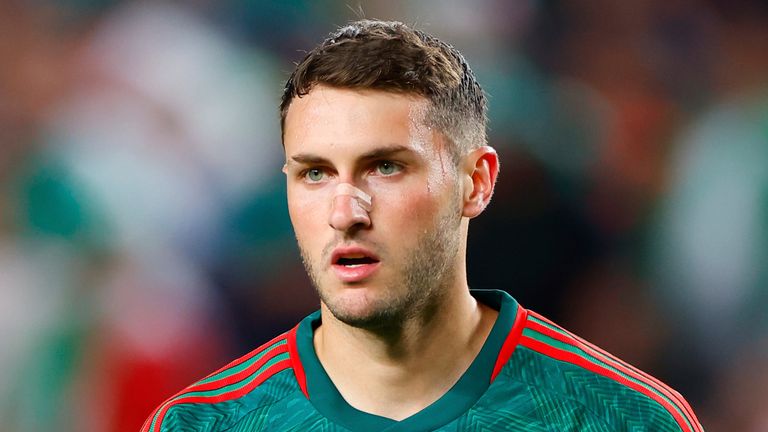 PHILADELPHIA, PA - OCTOBER 17: Santiago Gim..nez #11 of Mexico during the international friendly between Germany and Mexico at Lincoln Financial Field on October 17, 2023 in Philadelphia, Pennsylvania. (Photo by Rich Graessle/Icon Sportswire) (Icon Sportswire via AP Images)