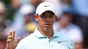 Read more about the article The Open: McIlroy in early action on day one LIVE!