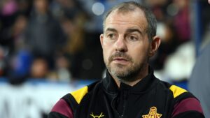 Read more about the article Ian Watson: Huddersfield Giants stand down coach with immediate effect ahead of Super League match with Leigh Leopards | Rugby League News