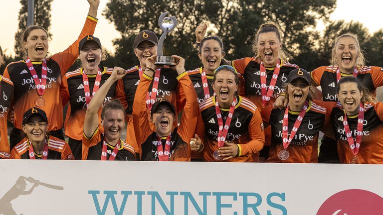 The Blaze win the Charlotte Edwards Cup