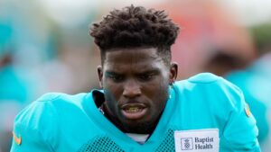 Read more about the article Tyreek Hill: Miami Dolphins star calls for arresting police officer to be sacked | NFL News